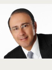 Dr. Luis Pavajeau Munoz - Plastic Surgery - Carrera 17 116-55, Bogota, 
