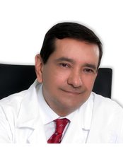 Dr José Antonio Caicedo - Surgeon at CQB Centro Quirurqico De la Belleza