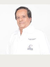 Dr. Marco Zambrano - Plastic Surgery - Calle 3 Oeste 34-96, San Fernando, Cali, 