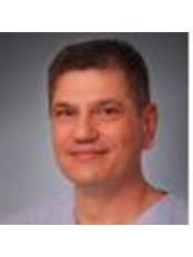 Dr Drazen Matlekovic - General Practitioner at Barbel Clinic