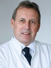 Dr Radojko Ivrlac - Principal Surgeon at New Smile-Aesthetics