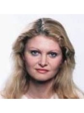 Dr Helena Singerova - Surgeon at Ustav Esteticke Mediciny - Karlovy Vary