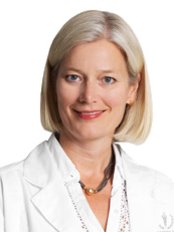 Dr Liselotte Sabore Ebbesen - Surgeon at Akademikliniken