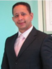 Dr. Carlos Saint-Hilaire - Calle Alfredo Rojas Morales 27, Santiago,  0
