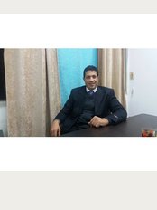 Dr Mohamed Yehia Khalil, Consultant of plastic surgery- Hurghada - 116 Sheraton Road, First Floor Clinic Number 1, Hurghada, 