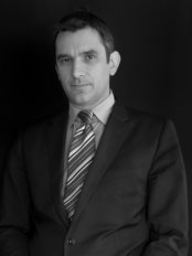 Dr Ioannis Liapakis - Surgeon at Opsis Clinical - Athens
