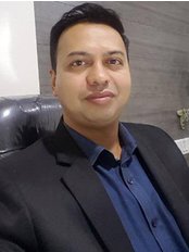 Dr Sumeet Jaiswal - Surgeon at Zenith Plastic and Cosmetic Surgery Center - Lucknow