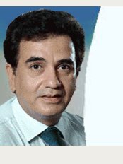 Dr. Manwani Cosmetic Surgery - Seven Hills Hosp. - Manoj Kumar J Manwani