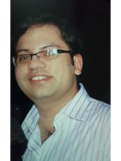 Dr Vikas  Panthri - Principal Surgeon at Radiant  Aesthetics - Mumbai