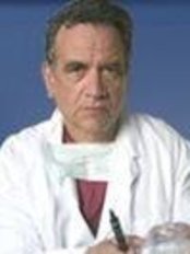 Dr John Ponzielli - Chief Executive at Chirurgia Estetica Milano