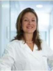Doctor's Equipe - Torino - Dr. Magda Guareschi Hello, Magda Guareschi, are a surgeon, specialist in Ophthalmology 