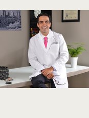 Dr. Sergio Ayuzo - Tarascos 3473 Int. 120, Guadalajara, 44670, 