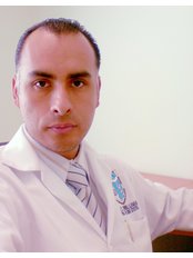 Dr Roberto Carlos Borbolla Alvarado - Principal Surgeon at Acropolis Medical Spa