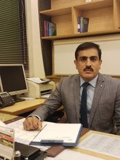 Dr Yawar Sajjad - Surgeon at Restore International Plastic Surgery & Hair Transplant