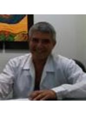 Dr Wilder Perez Soto -  at Clínica Continental
