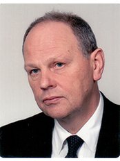 Prof Jacek Starzewski - Doctor at Klinika Chirurgii Mazan