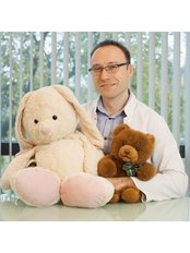Dr Adrian Litewka - Doctor at Dr Osadowska Clinic Warsaw