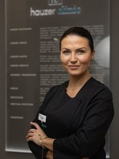 Kamilla Kręgiel -  at Hauzer Clinic