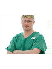 Mr Adam Kalecinski - Surgeon at Professional Beauty