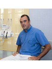 Dr Jaime Murça - Dentist at Biscaia Fraga Clinic