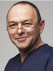 Dr Anwar Shuhratovich Salidzhanov - Surgeon at Mont Blanc Plastic Surgery