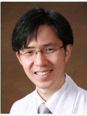 Yong Sam Park - Surgeon at Arumdaun Nara - Bundang Branch