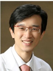 Jin Young Kim - Surgeon at Arumdaun Nara - Bundang Branch