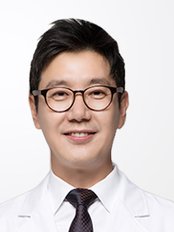 Dr Joo Heon Lee -  at April.31st Aesthetic Plastic Surgery Clinic