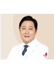 Dr JUNG Chae-Hong - Surgeon at Pretty Body Clinic