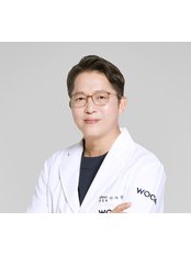 Dr DAE GWANG LEE - Surgeon at Wooa Plastic Surgery
