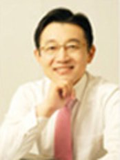 Mr Kwon Seong-il - Practice Director at IDEA Aesthetic Plastic Surgery Center