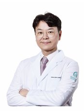 Dr Jae Yong Song - Surgeon at Girin Plastic Surgery