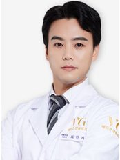 Dr Choi Man-ki - Surgeon at VERY GOOD Plastic surgery