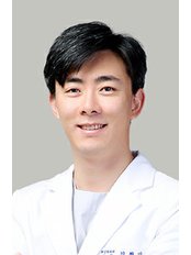 Dr Jeong Min Kim - Doctor at View Plastic Surgery