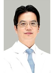Dr Soon Woo Choi - Doctor at View Plastic Surgery