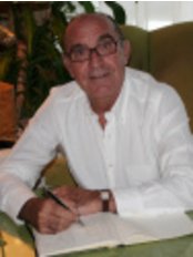 Mr Alfonso Abad Mariñez -  at Cirugía Plástica y Estética