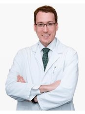Dr. Alejandro Mazarro -  at Centre Quirurgic Maresme
