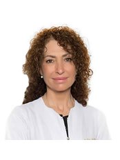 Dr Eva Bautista Cámara - Aesthetic Medicine Physician at Clinica Golden