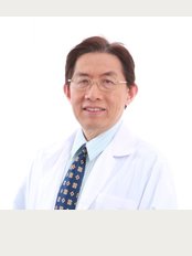 Naravee Aesthetic Clinic - Dr Ronachai Komthong