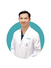 Dr Suthipong Treeratana - Surgeon at Rattinan Medical Center