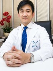 Dr Tanongsak Panyawirunroj - Principal Surgeon at Asia Cosmetic Hospital