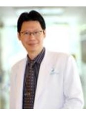Dr Veerawat Tirananmongkoln - Surgeon at Destiny Meditravel