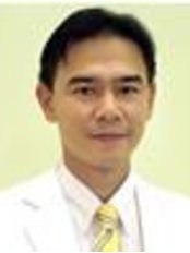 Dr Pathom Sakolkitiwat - Surgeon at Pathom Aesthetic Clinic