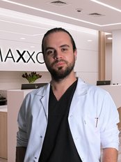 Dr Rehber Marsil - Surgeon at MaxxClinic