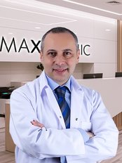 Dr Ferşat Muhacir - Ophthalmologist at MaxxClinic