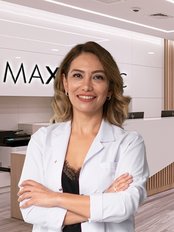 Dr Melek Büyükkınacı - Surgeon at MaxxClinic