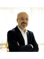 Dr. İrfan Tarhan - Chirurg - Estetik International - Istanbul