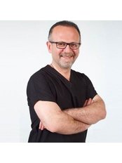 Prof. Cenk  Şen - Chirurg - Estetik International - Istanbul