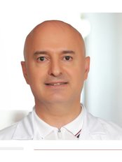 Dr Yakup Çil - Surgeon at Road to Smile Istanbul