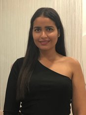 Miss Yasmine Khadi -  at Dr Tamer Şakrak Kliniği